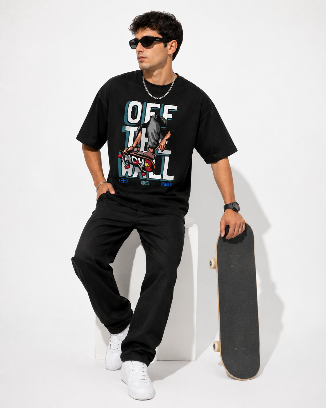 OFF THE WALL! Oversized T-Shirt